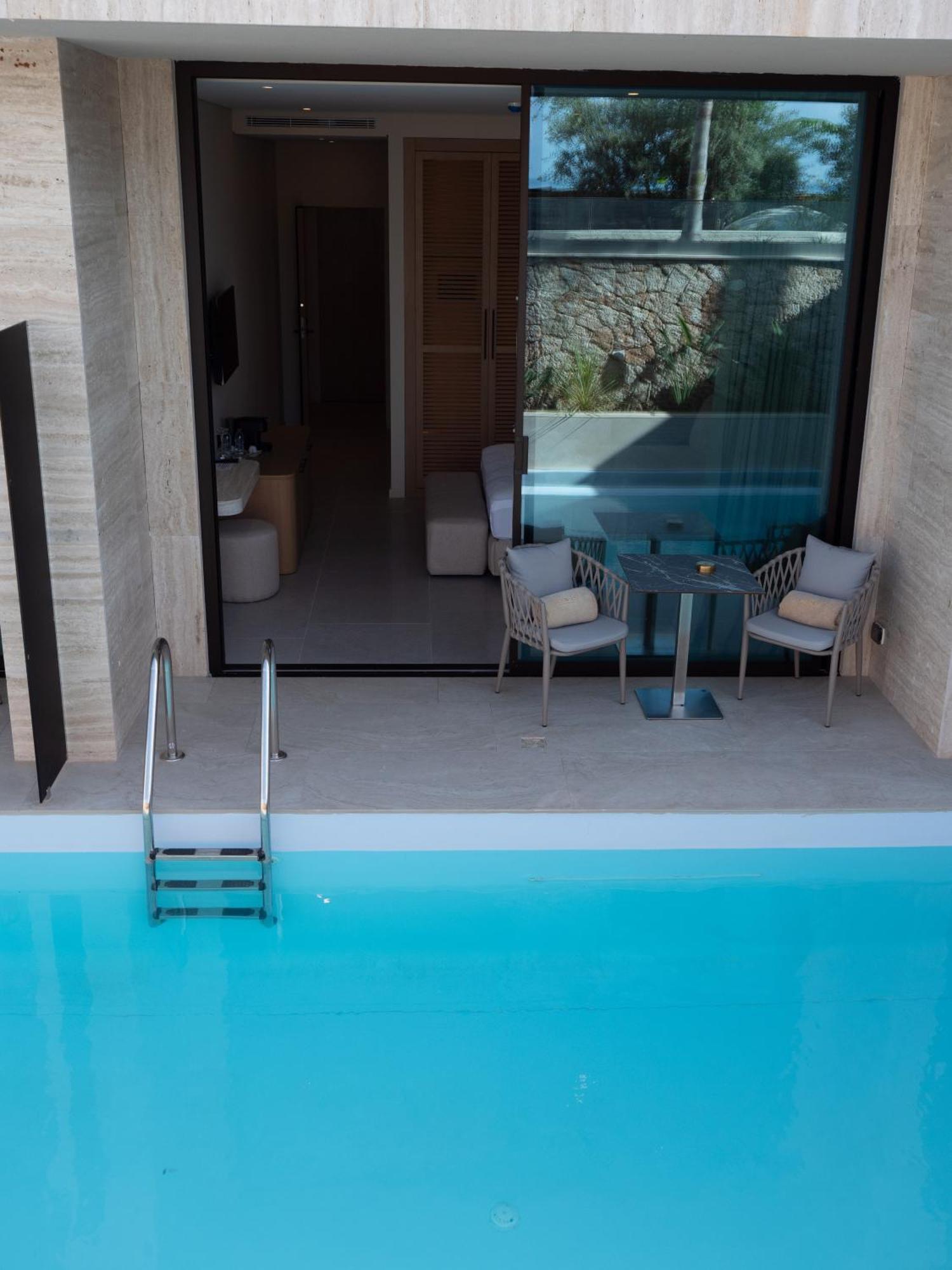 Beyond A Luxury Boutique Hotel Dhërmi Esterno foto